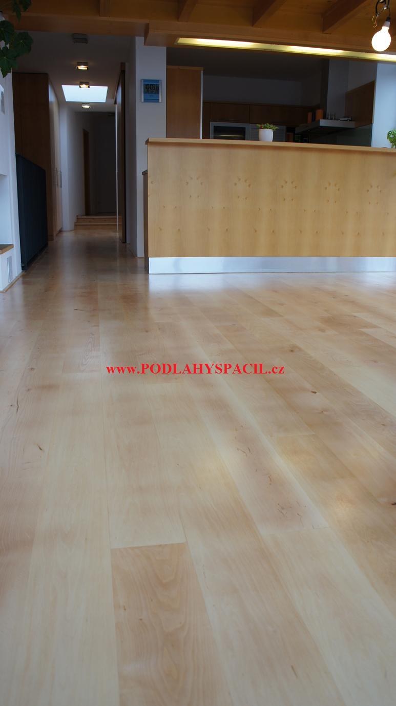 vybroušení podlahy olše