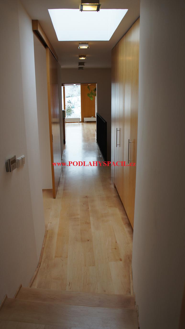 renovace s polyuretanovým lakem